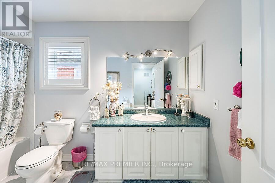 228 Veneto Drive, Vaughan, Ontario  L4L 8X7 - Photo 26 - N13445814
