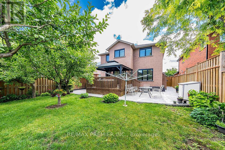 228 Veneto Drive, Vaughan, Ontario  L4L 8X7 - Photo 33 - N13445814