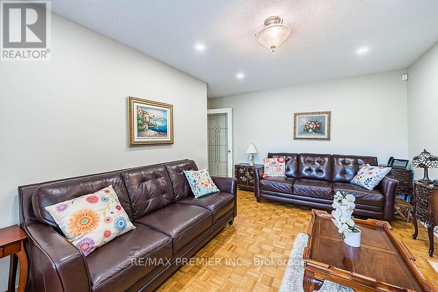 228 Veneto Drive, Vaughan, Ontario  L4L 8X7 - Photo 17 - N13445814