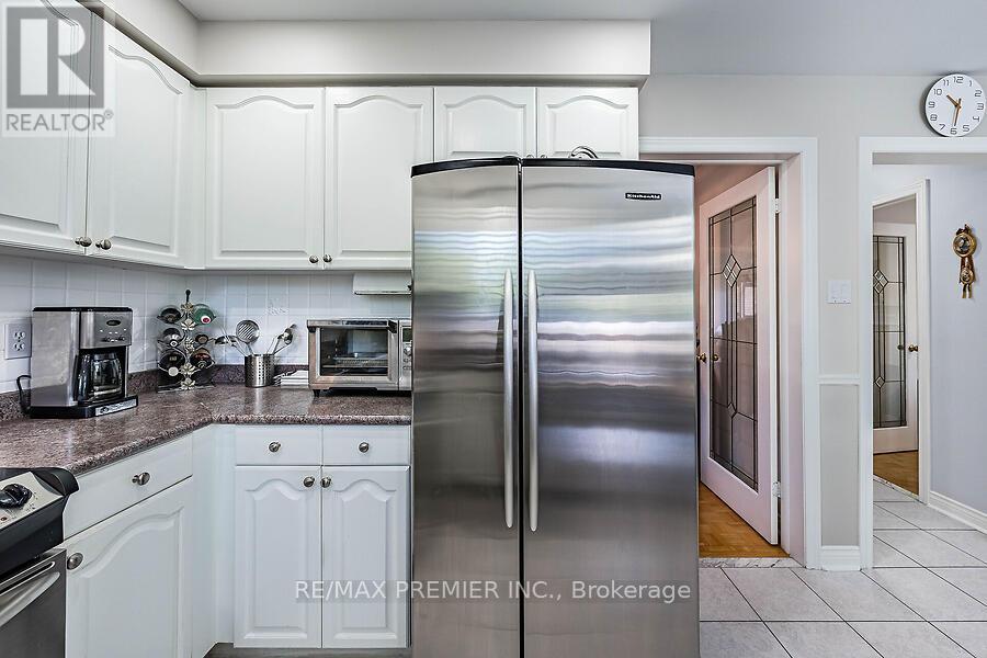 228 Veneto Drive, Vaughan, Ontario  L4L 8X7 - Photo 15 - N13445814
