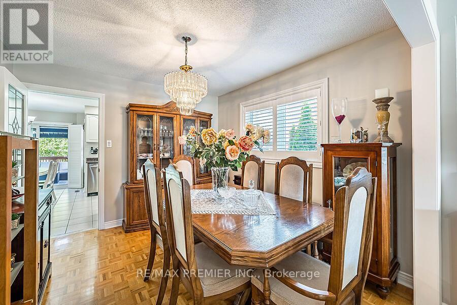 228 Veneto Drive, Vaughan, Ontario  L4L 8X7 - Photo 9 - N13445814