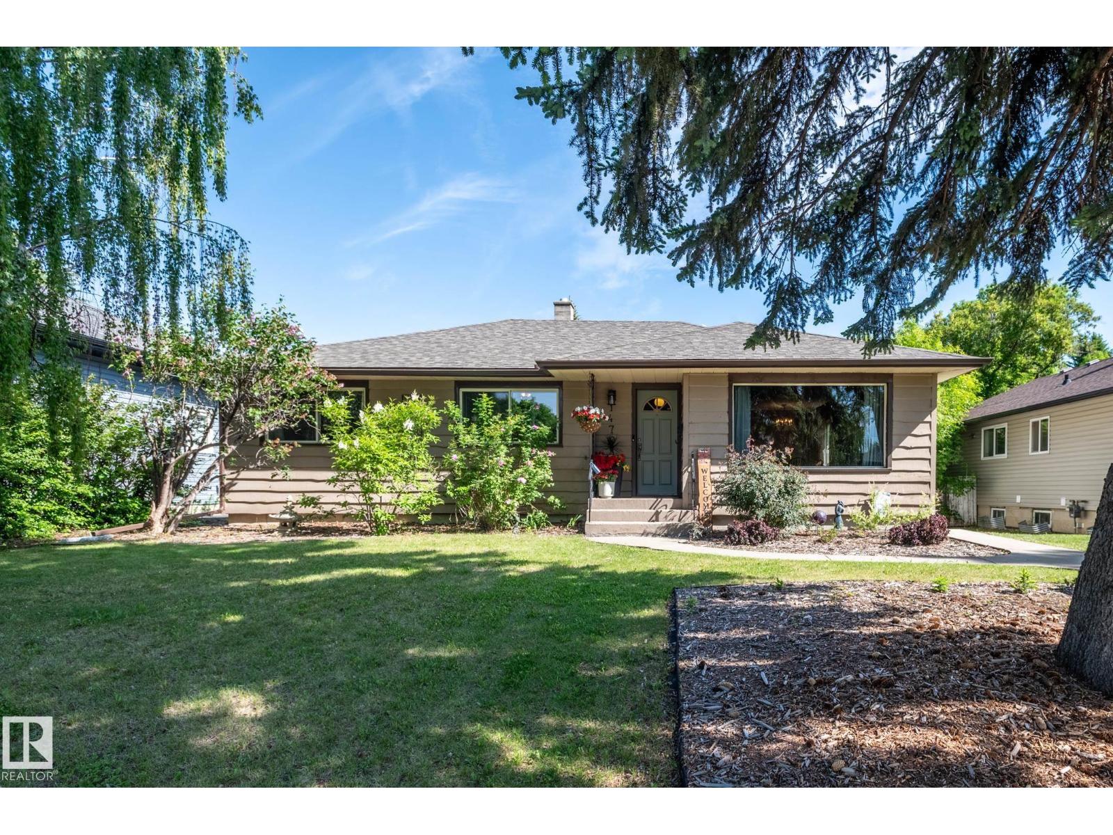 14708 108 AV NW, edmonton, Alberta