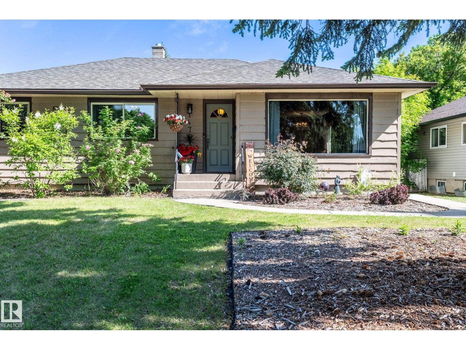 14708 108 Av Nw, Edmonton, Alberta  T5N 1H2 - Photo 2 - E4493913
