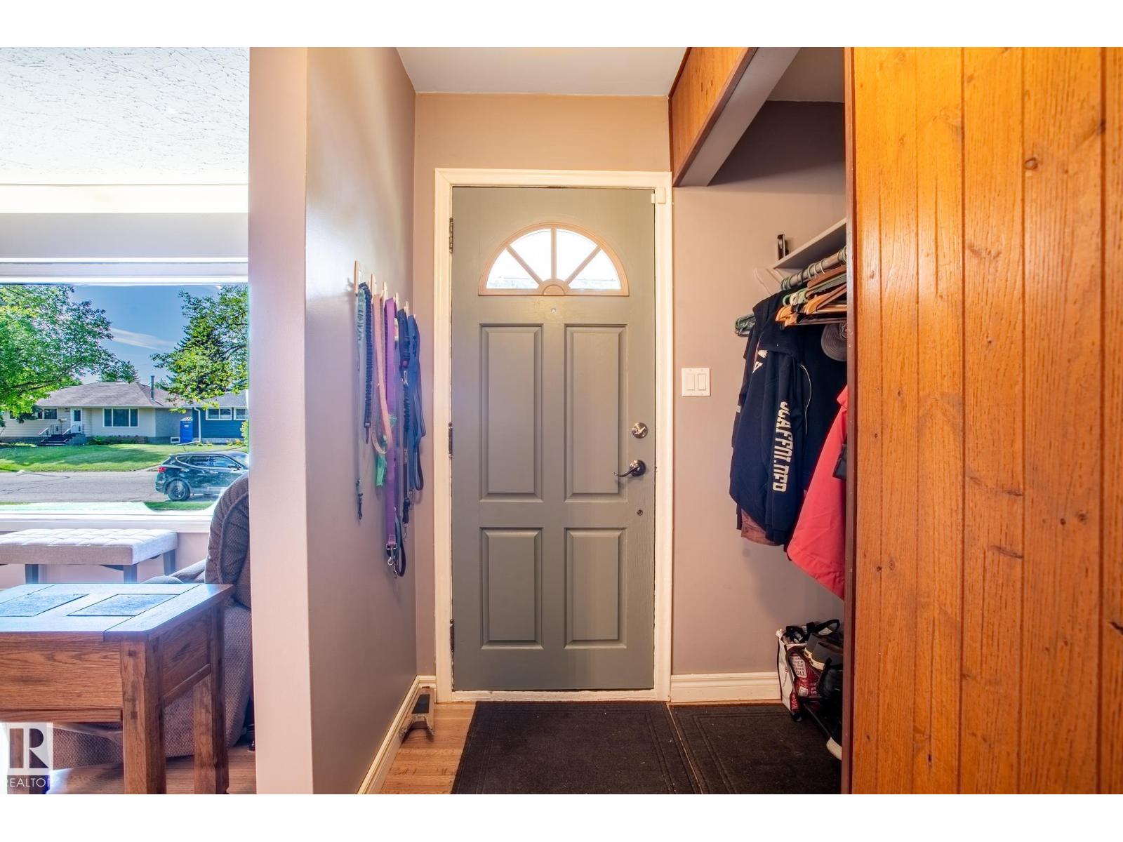 14708 108 Av Nw, Edmonton, Alberta  T5N 1H2 - Photo 4 - E4493913