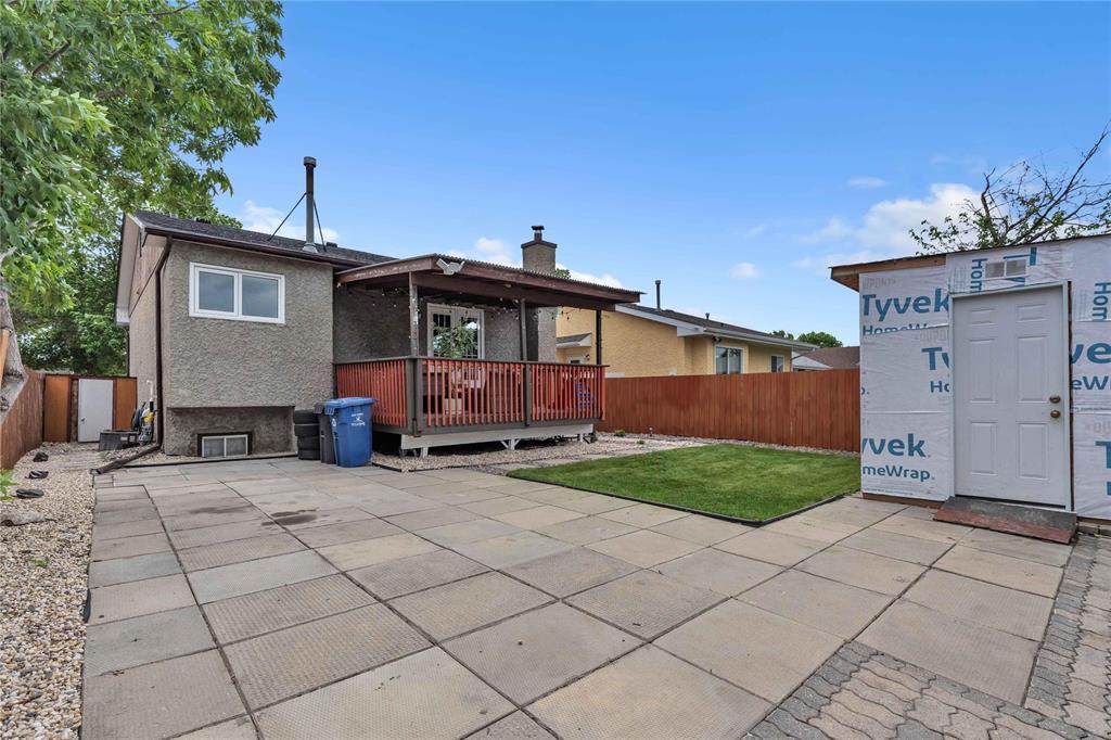 89 Garton Avenue, Winnipeg, Manitoba  R2R 1X1 - Photo 23 - 202613956