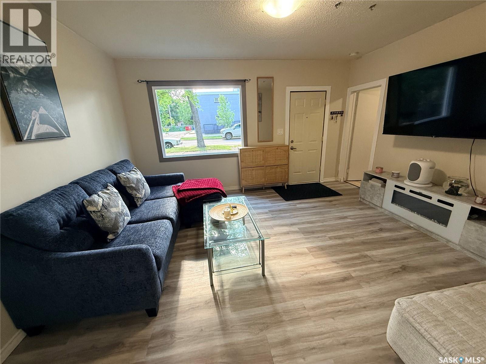 1336 D Avenue N, Saskatoon, Saskatchewan  S7L 1P3 - Photo 10 - SK039571
