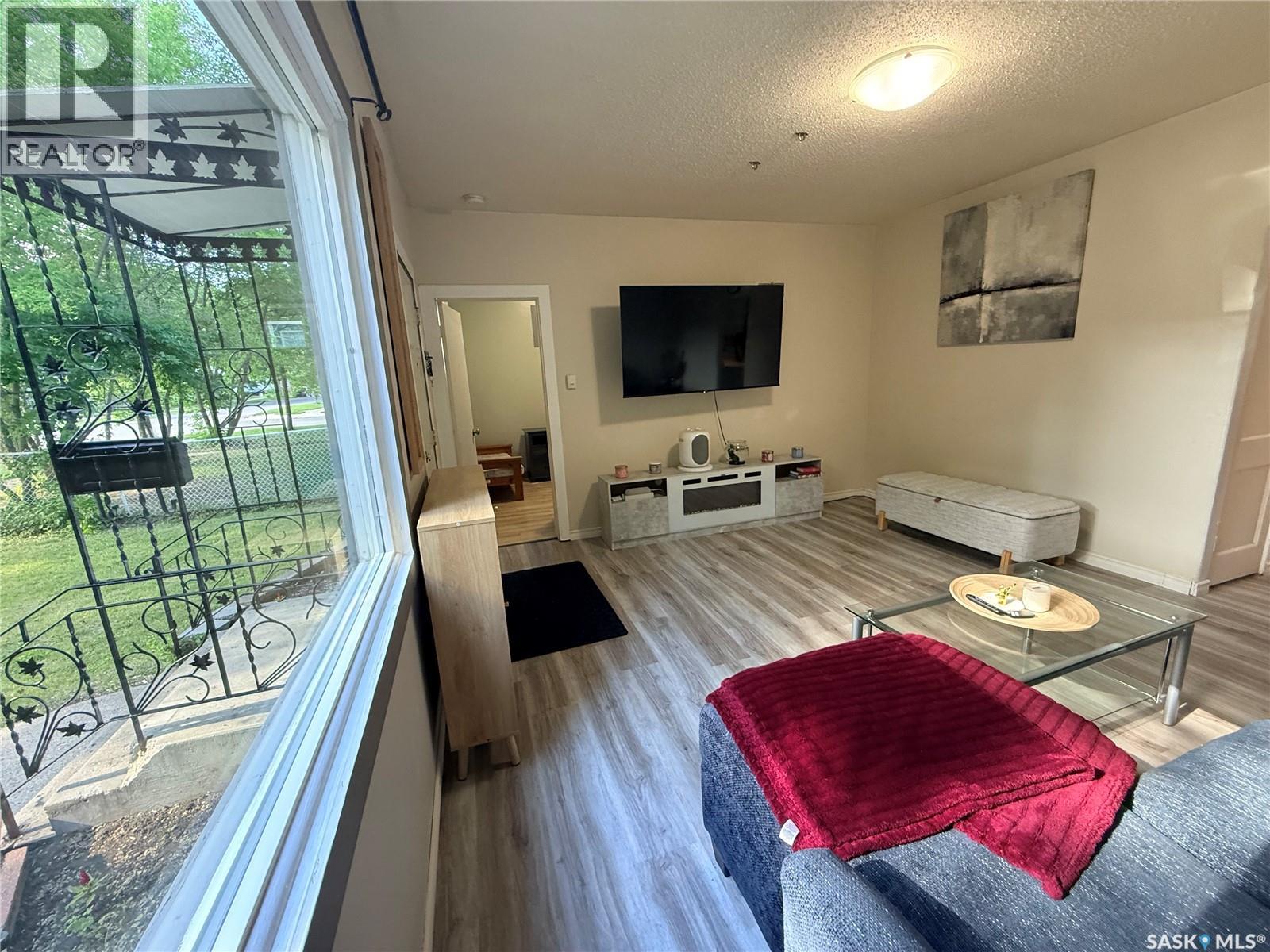 1336 D Avenue N, Saskatoon, Saskatchewan  S7L 1P3 - Photo 11 - SK039571