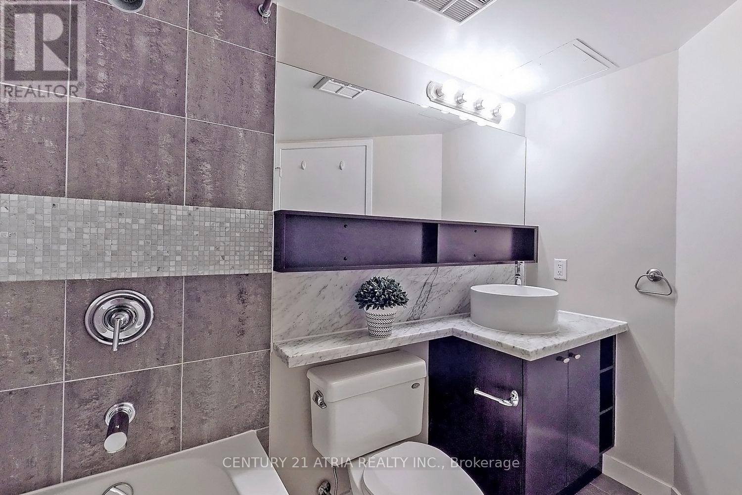3910 - 11 Brunel Court, Toronto, Ontario  M5V 3Y3 - Photo 19 - C13451154