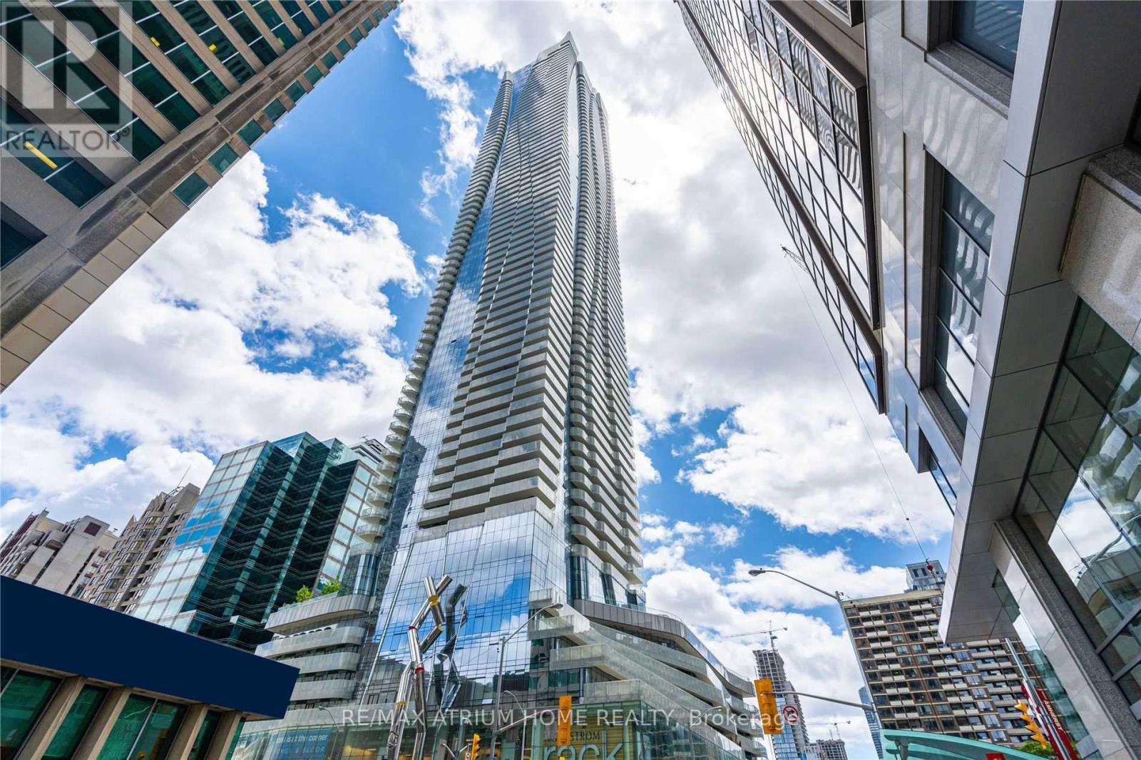 1809 - 1 BLOOR STREET E, Toronto, Ontario