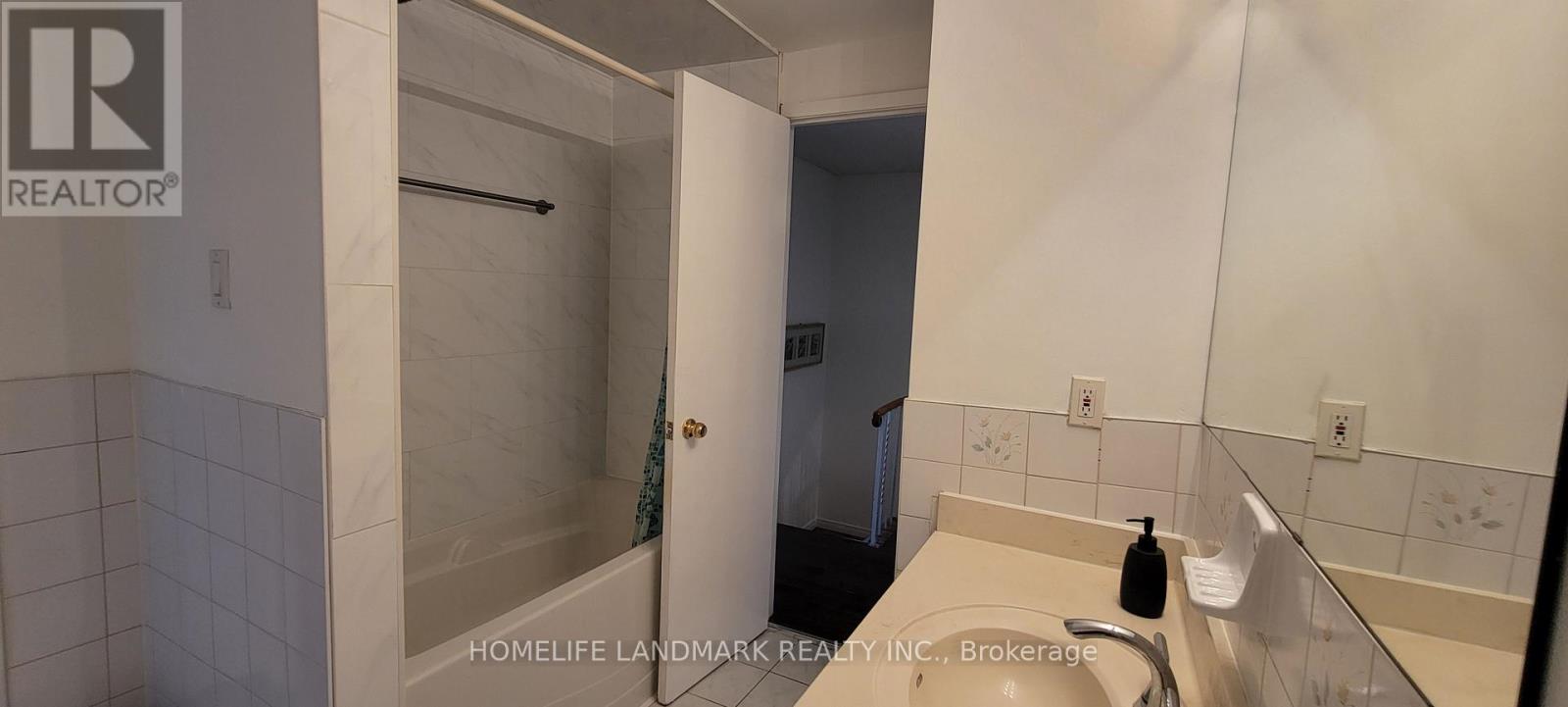 131 Silver Springs Boulevard, Toronto, Ontario  M1V 1M8 - Photo 13 - E13451106