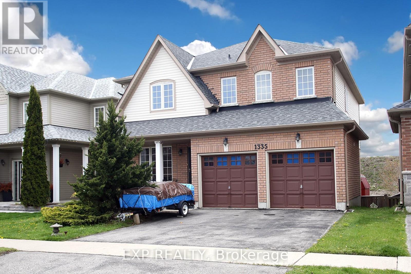 1335 LANGLEY CIRCLE, Oshawa, Ontario