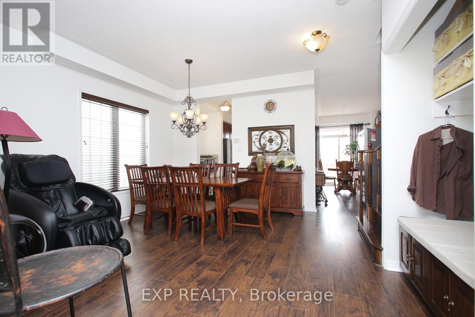 1335 Langley Circle, Oshawa, Ontario  L1K 0E2 - Photo 4 - E13451222