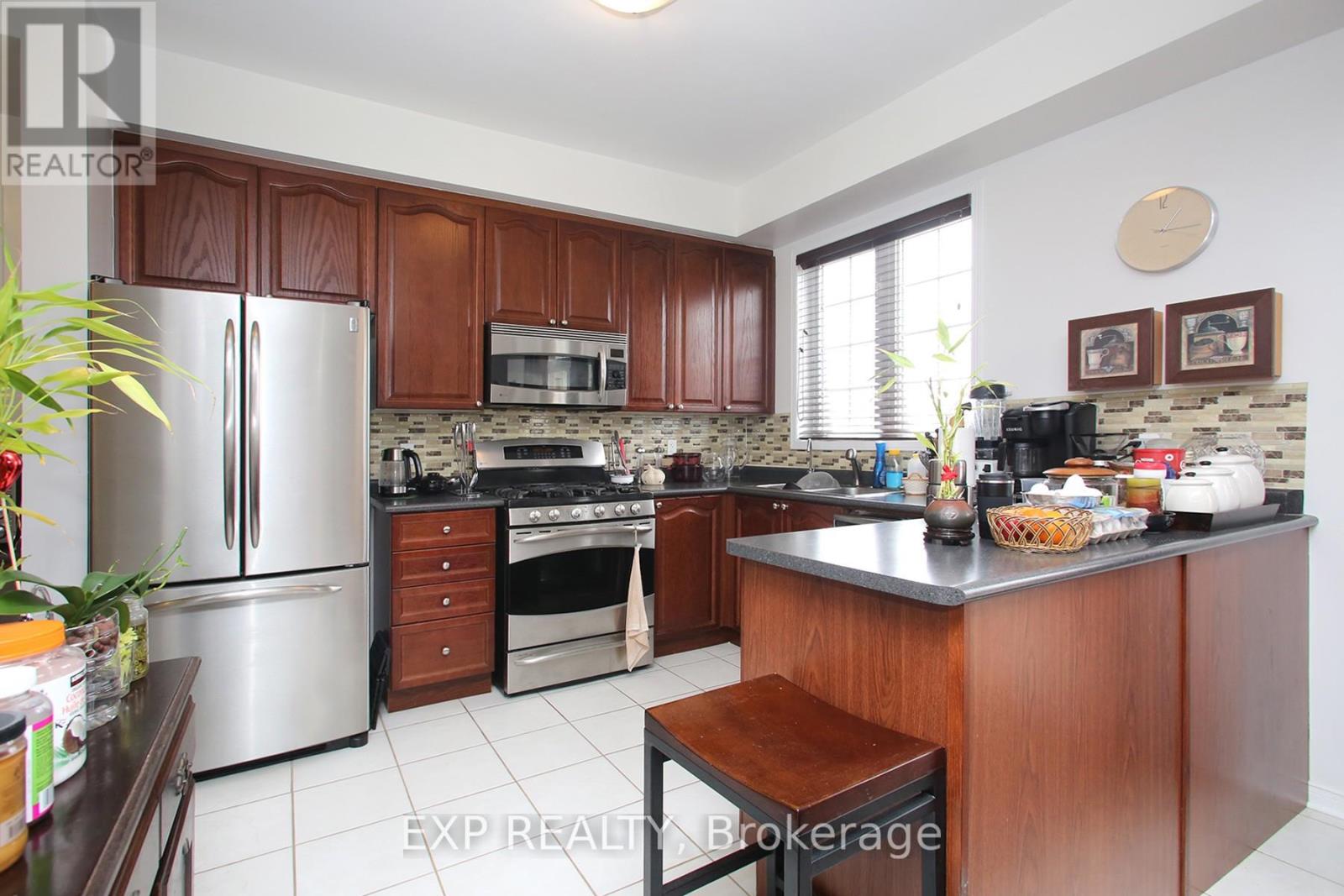 1335 Langley Circle, Oshawa, Ontario  L1K 0E2 - Photo 7 - E13451222