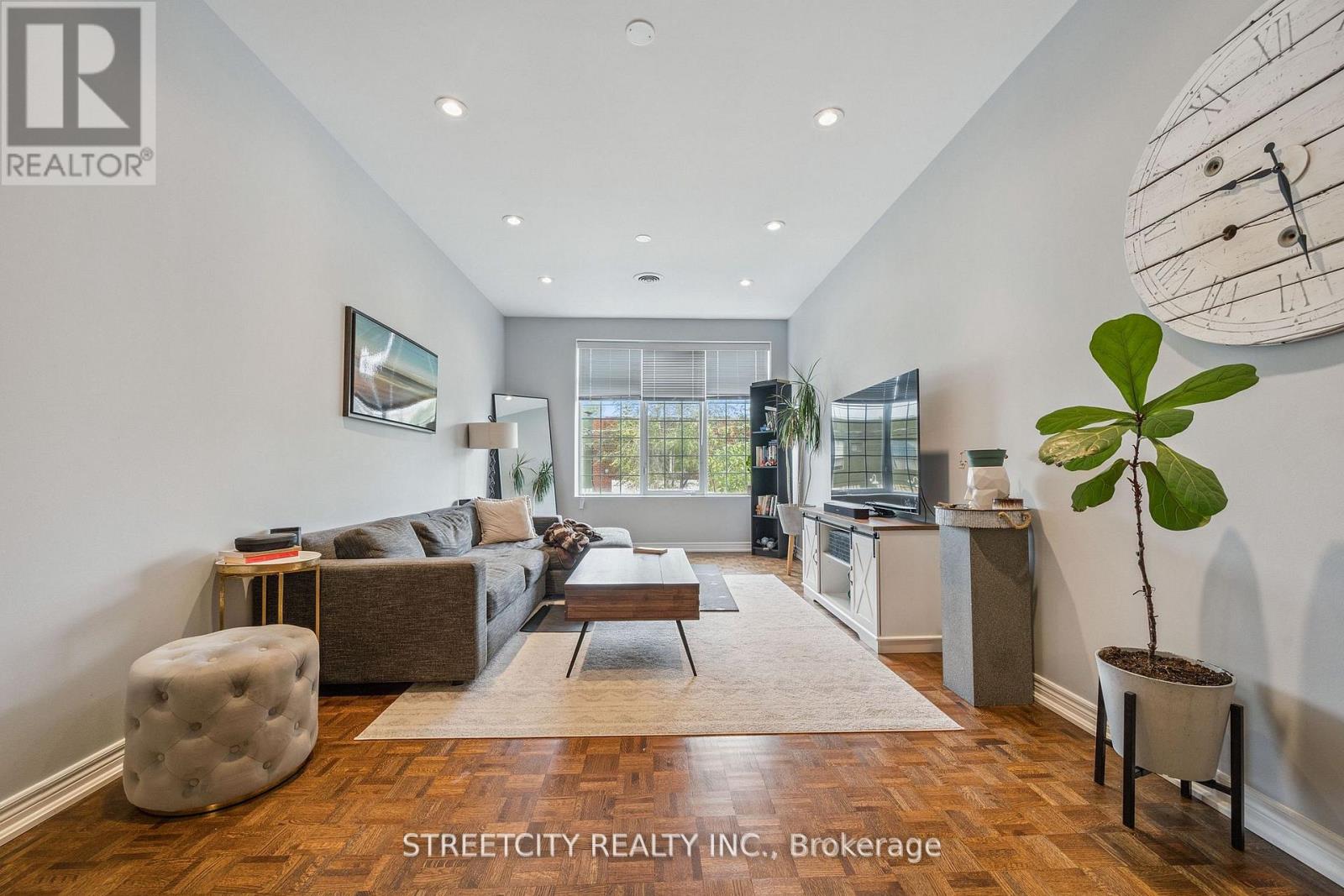 837 Dundas Street W, Toronto, Ontario M6J 1V4 - Photo 14 - C13451308