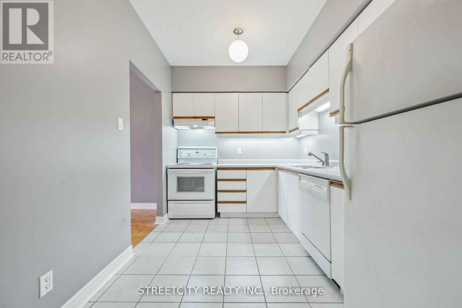 837 Dundas Street W, Toronto, Ontario M6J 1V4 - Photo 16 - C13451308