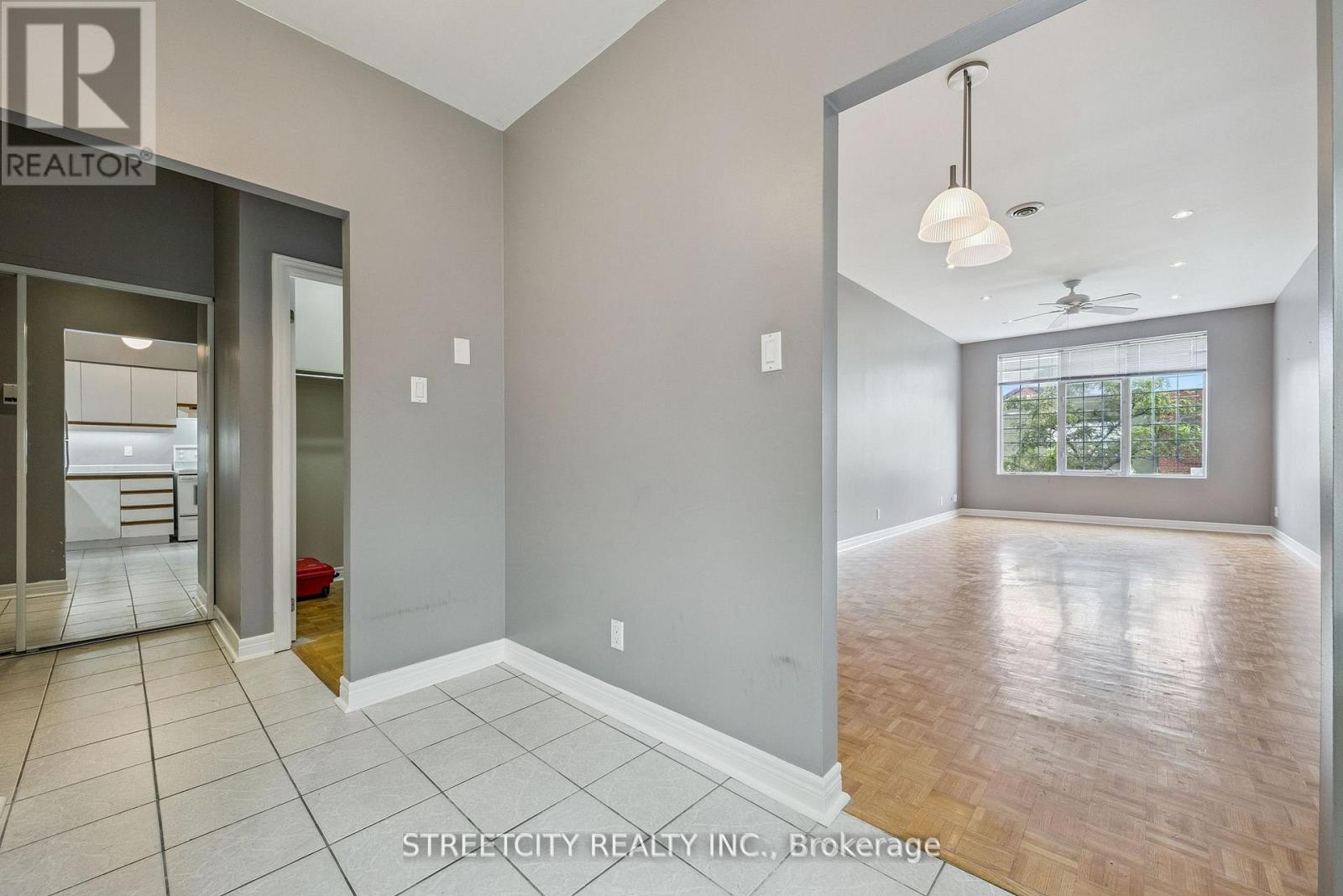837 Dundas Street W, Toronto, Ontario M6J 1V4 - Photo 17 - C13451308