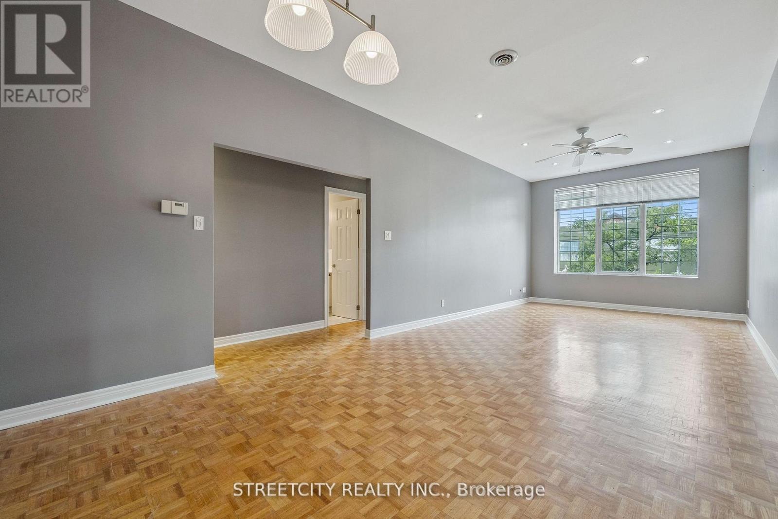 837 Dundas Street W, Toronto, Ontario M6J 1V4 - Photo 18 - C13451308