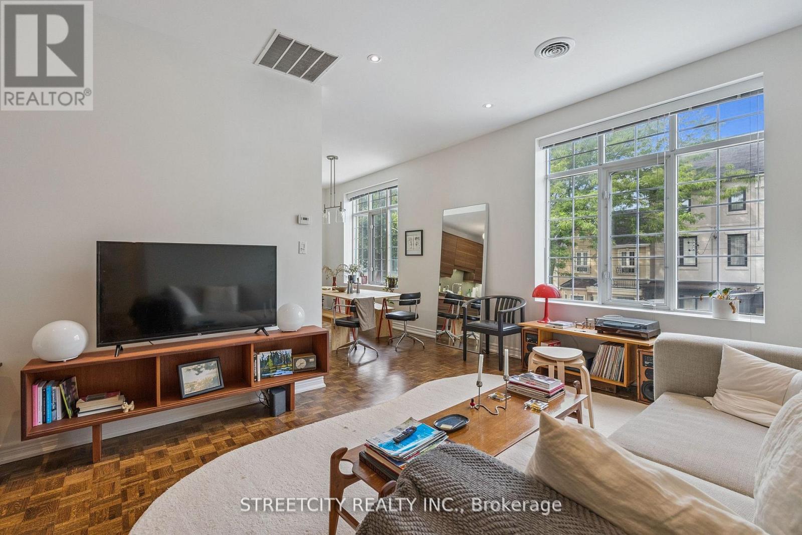 837 Dundas Street W, Toronto, Ontario M6J 1V4 - Photo 23 - C13451308