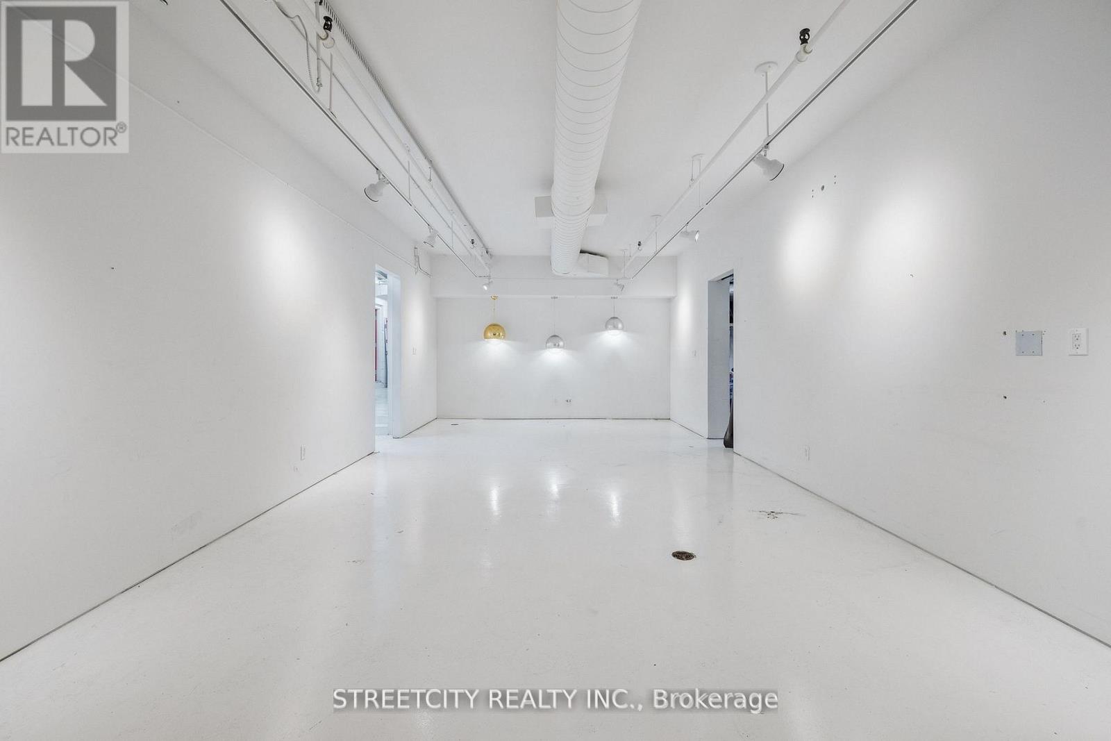 837 Dundas Street W, Toronto, Ontario M6J 1V4 - Photo 28 - C13451308