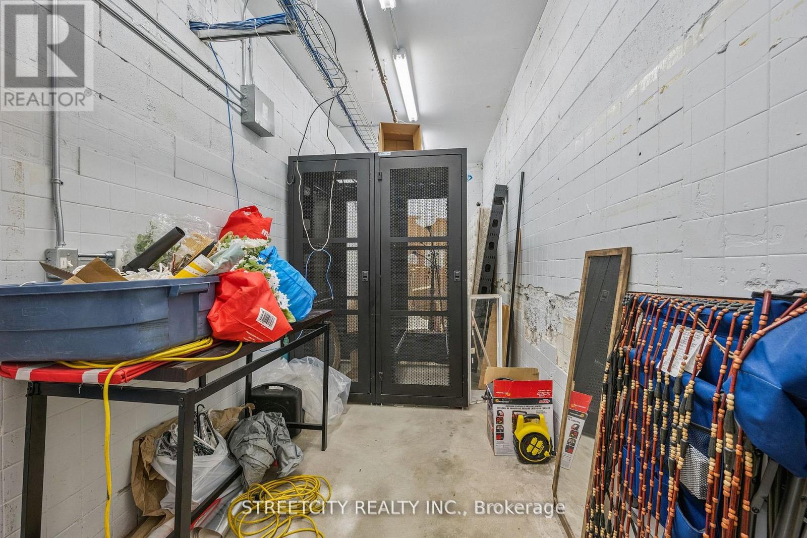 837 Dundas Street W, Toronto, Ontario M6J 1V4 - Photo 32 - C13451308