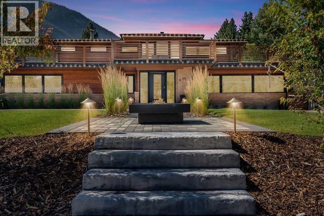 115 Spray Avenue, Banff, Alberta  T1L 1A1 - Photo 1 - A2258433