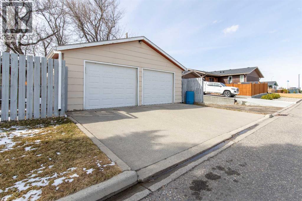 667 21 Street, Fort Macleod, Alberta T0L 0Z0 - Photo 42 - A2297997