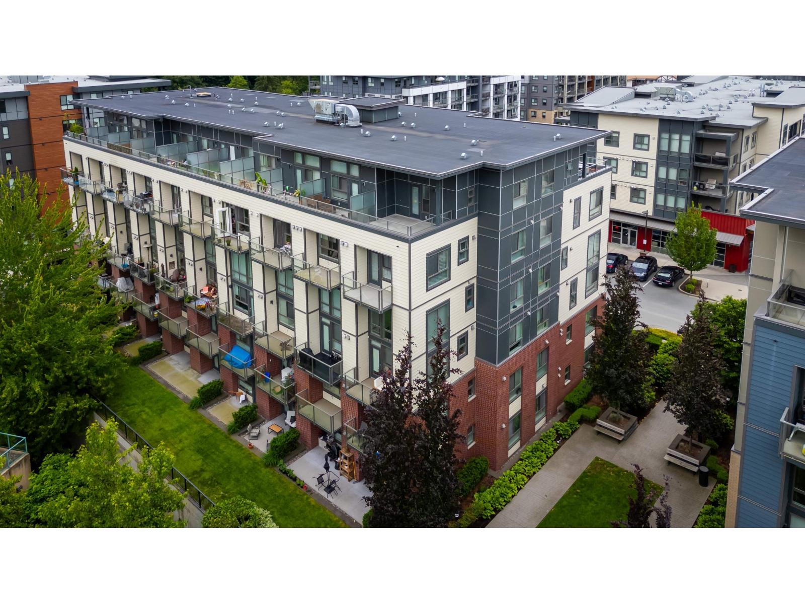 504 3080 GLADWIN ROAD
