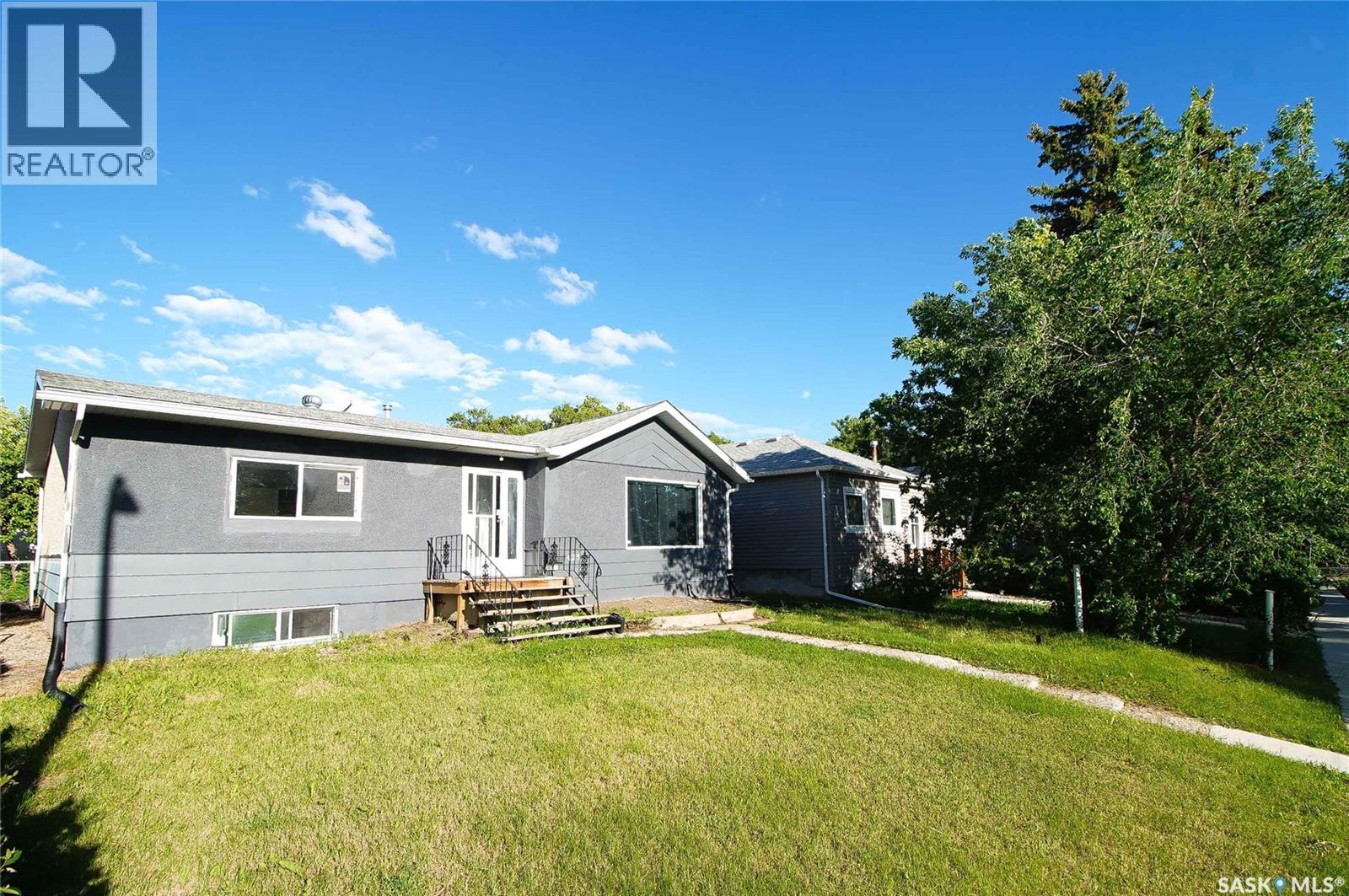 425 Montreal Street, Regina, Saskatchewan  S4R 1L4 - Photo 1 - SK029931