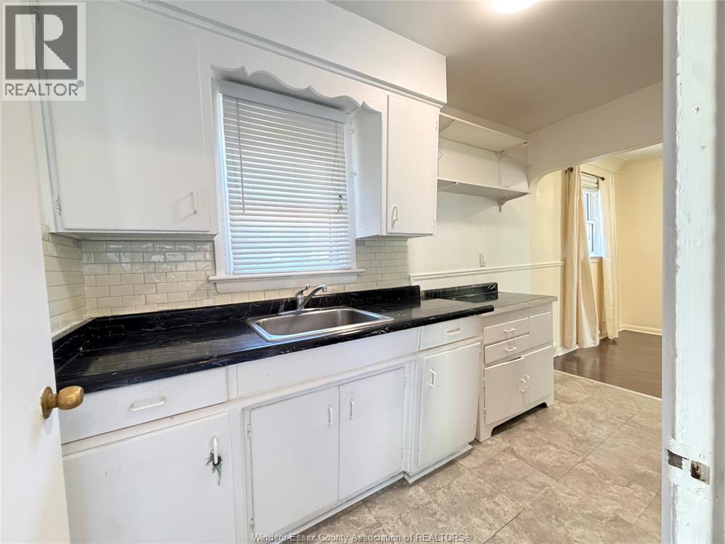 3825 Poplar, Windsor, Ontario  N9C 2E2 - Photo 6 - 26014046