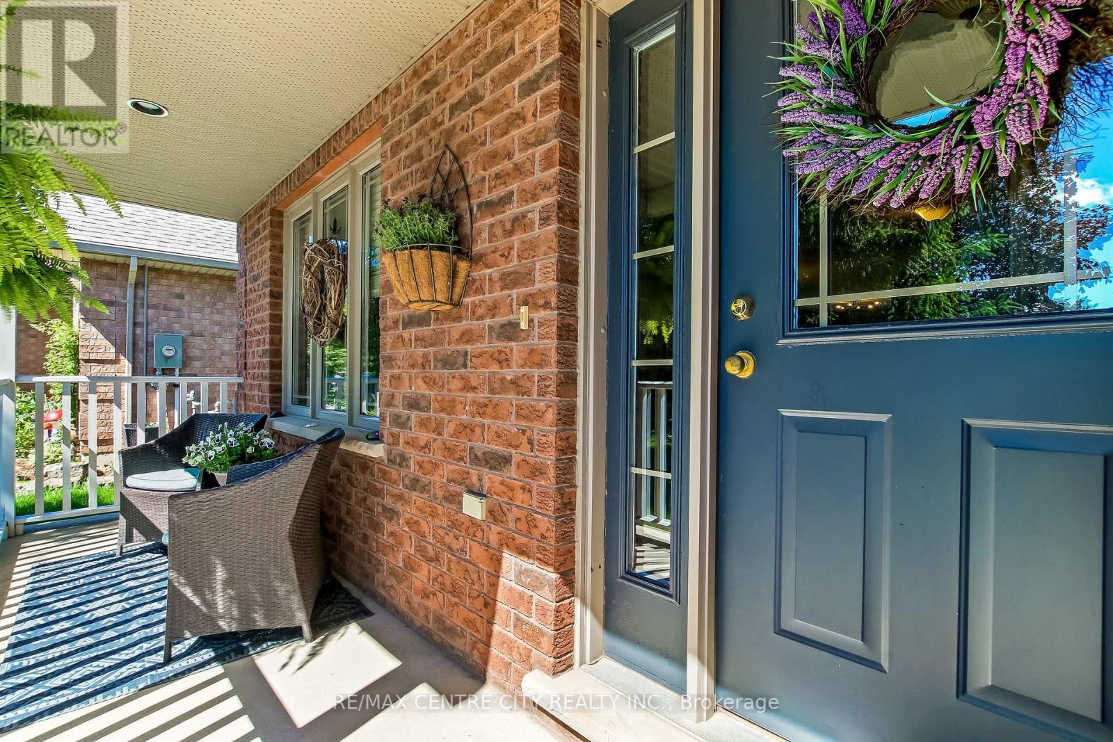 34 Lightbourne Avenue, Stratford, Ontario  N4Z 1J8 - Photo 3 - X13451422
