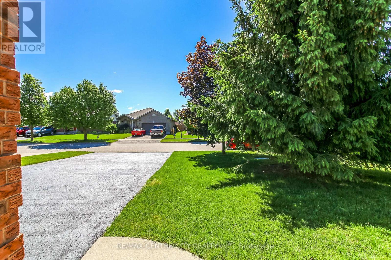 34 Lightbourne Avenue, Stratford, Ontario  N4Z 1J8 - Photo 4 - X13451422