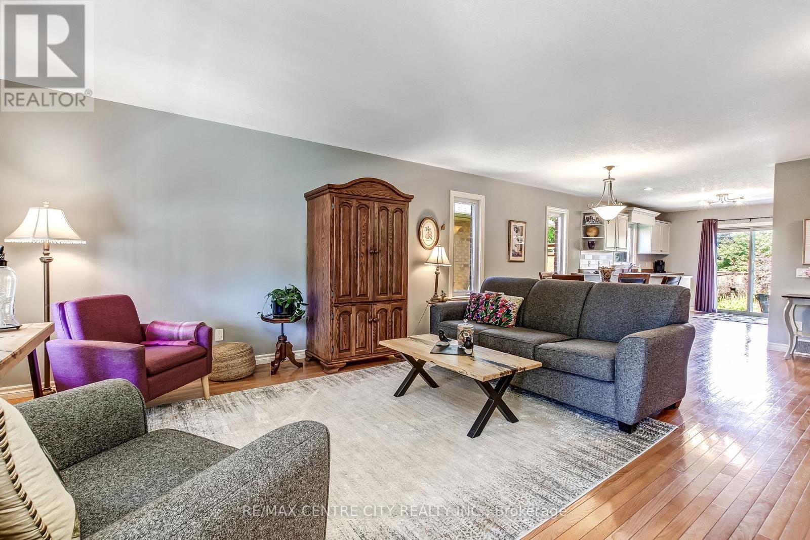 34 Lightbourne Avenue, Stratford, Ontario  N4Z 1J8 - Photo 5 - X13451422