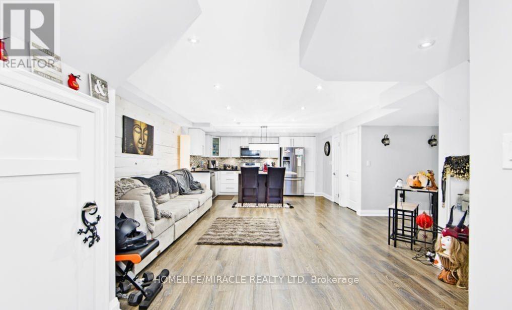 LOWER - 75 JEWELWING COURT, Bradford West Gwillimbury, Ontario