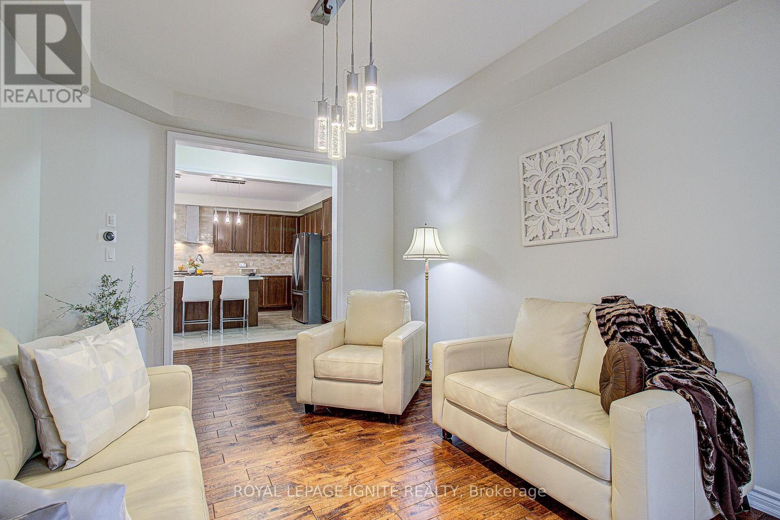 19 Hackett Street, New Tecumseth, Ontario  L9R 0G9 - Photo 4 - N13451160
