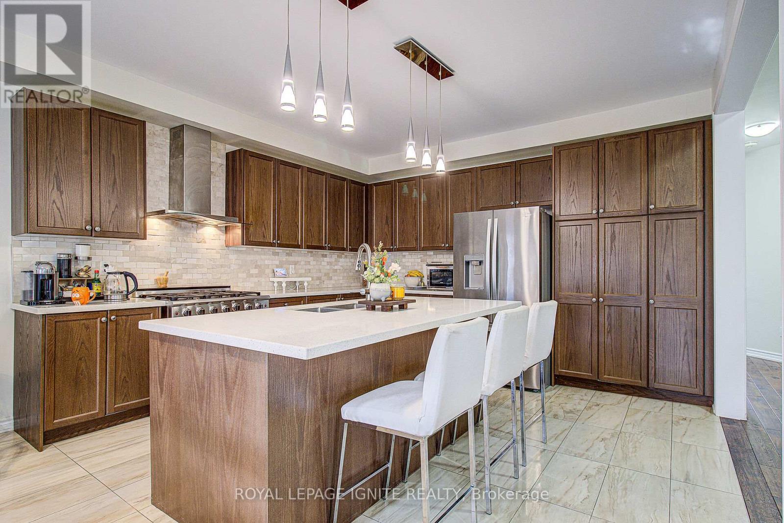 19 Hackett Street, New Tecumseth, Ontario  L9R 0G9 - Photo 6 - N13451160