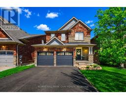 18 CORWIN DRIVE, Bradford West Gwillimbury, Ontario