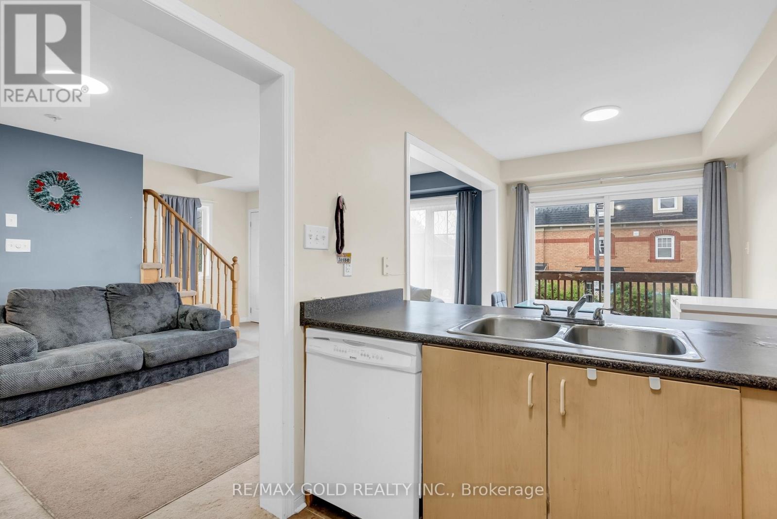 4 Ecopark Gate, Toronto, Ontario  M1B 6G8 - Photo 9 - E13447714