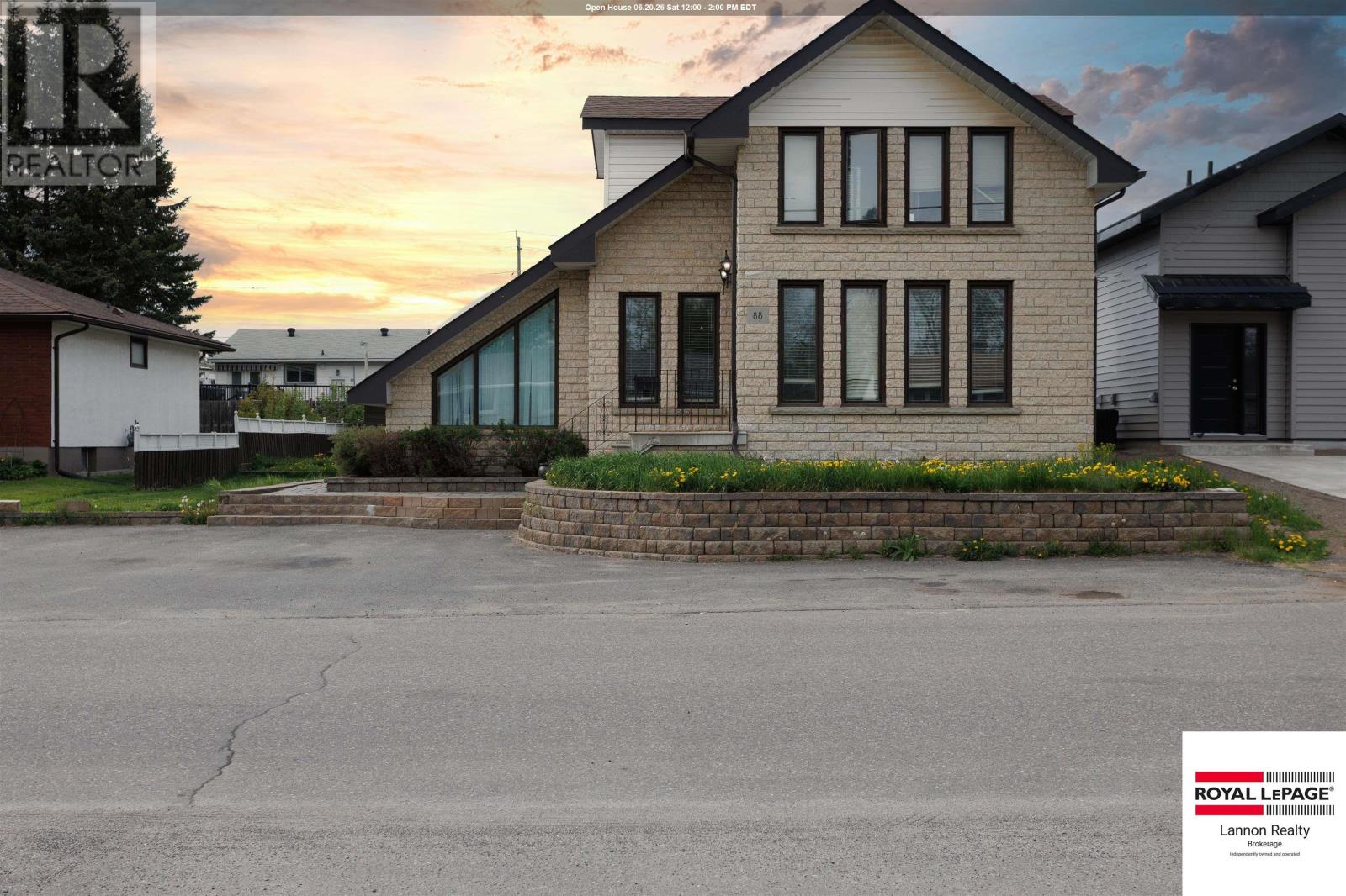 88 Carl AVE, Thunder Bay, Ontario