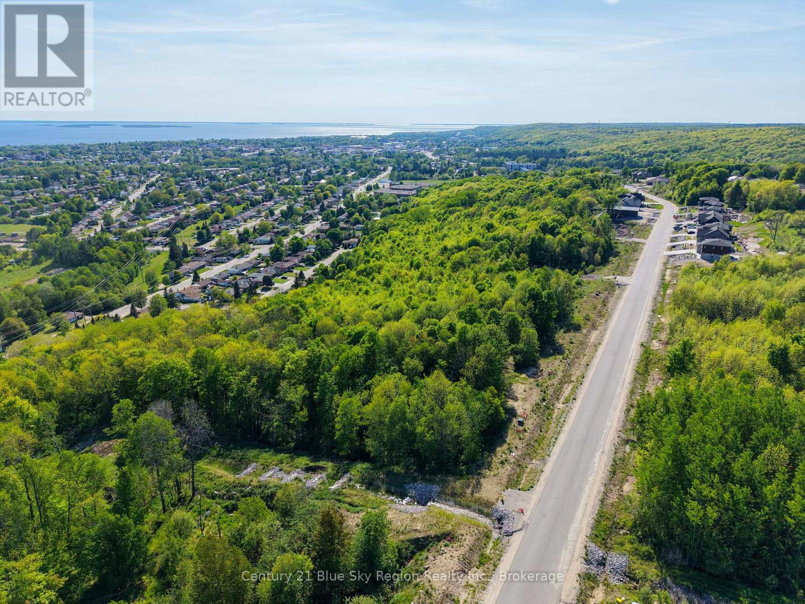 74 Kenreta Drive, North Bay, Ontario  P1C 0A5 - Photo 1 - X12793108