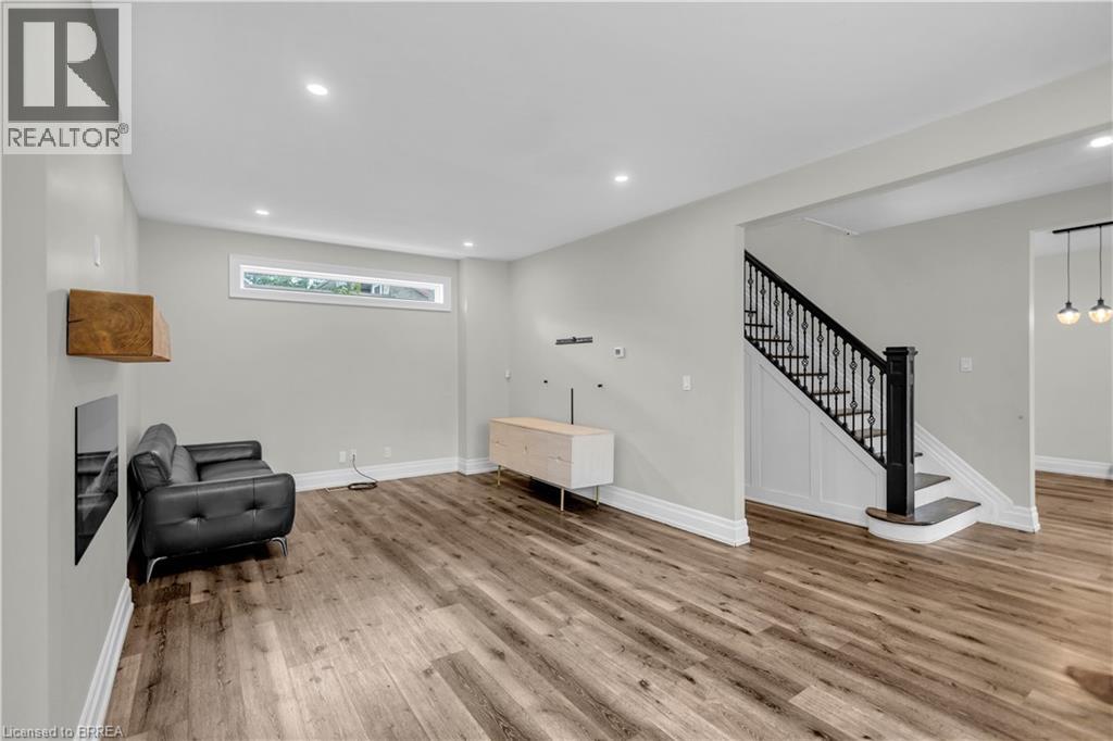 41 Waterloo Street, Brantford, Ontario  N3T 3R6 - Photo 9 - 40840362