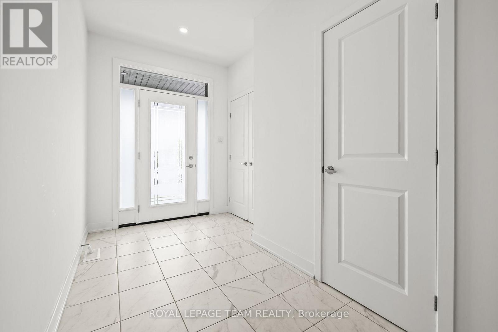 47 Moosonee Crescent, Ottawa, Ontario K4M 0M1 - Photo 2 - X13451328