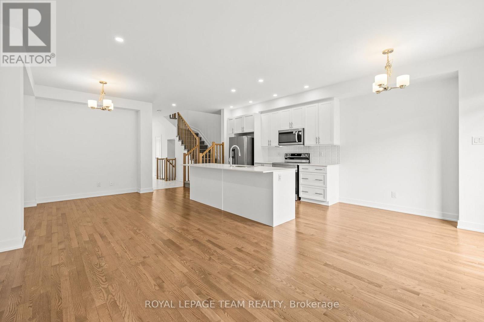 47 Moosonee Crescent, Ottawa, Ontario K4M 0M1 - Photo 4 - X13451328