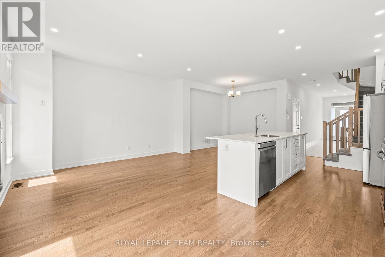 47 Moosonee Crescent, Ottawa, Ontario  K4M 0M1 - Photo 7 - X13451328