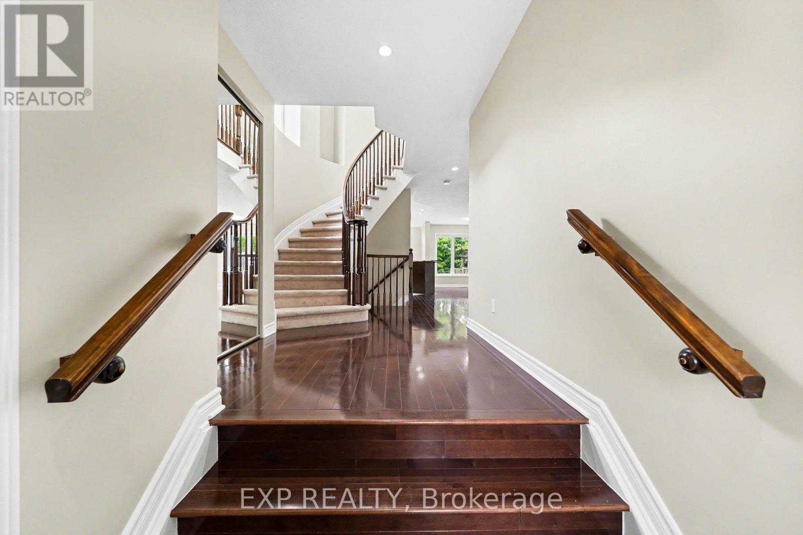 472 Temiskaming Crescent, Ottawa, Ontario  K2J 0V6 - Photo 4 - X13451362