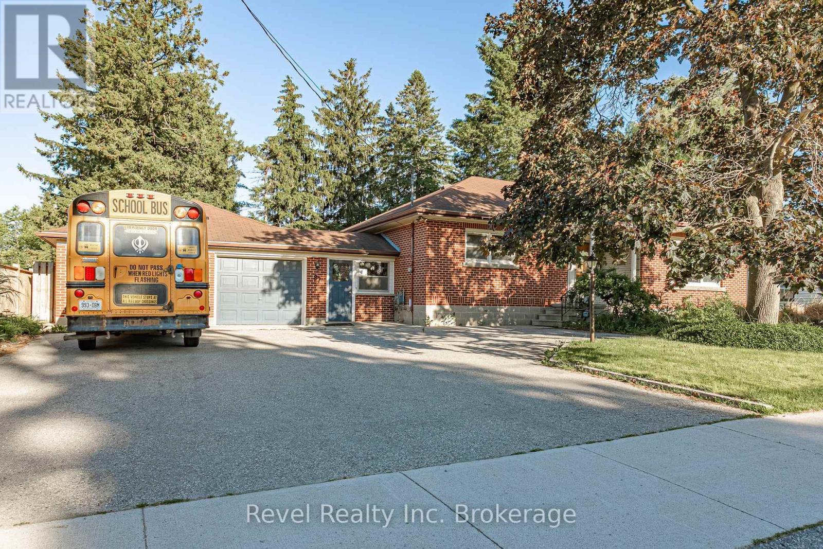 87 Blandford Street, East Zorra-Tavistock, Ontario  N0J 1M0 - Photo 2 - X13451302