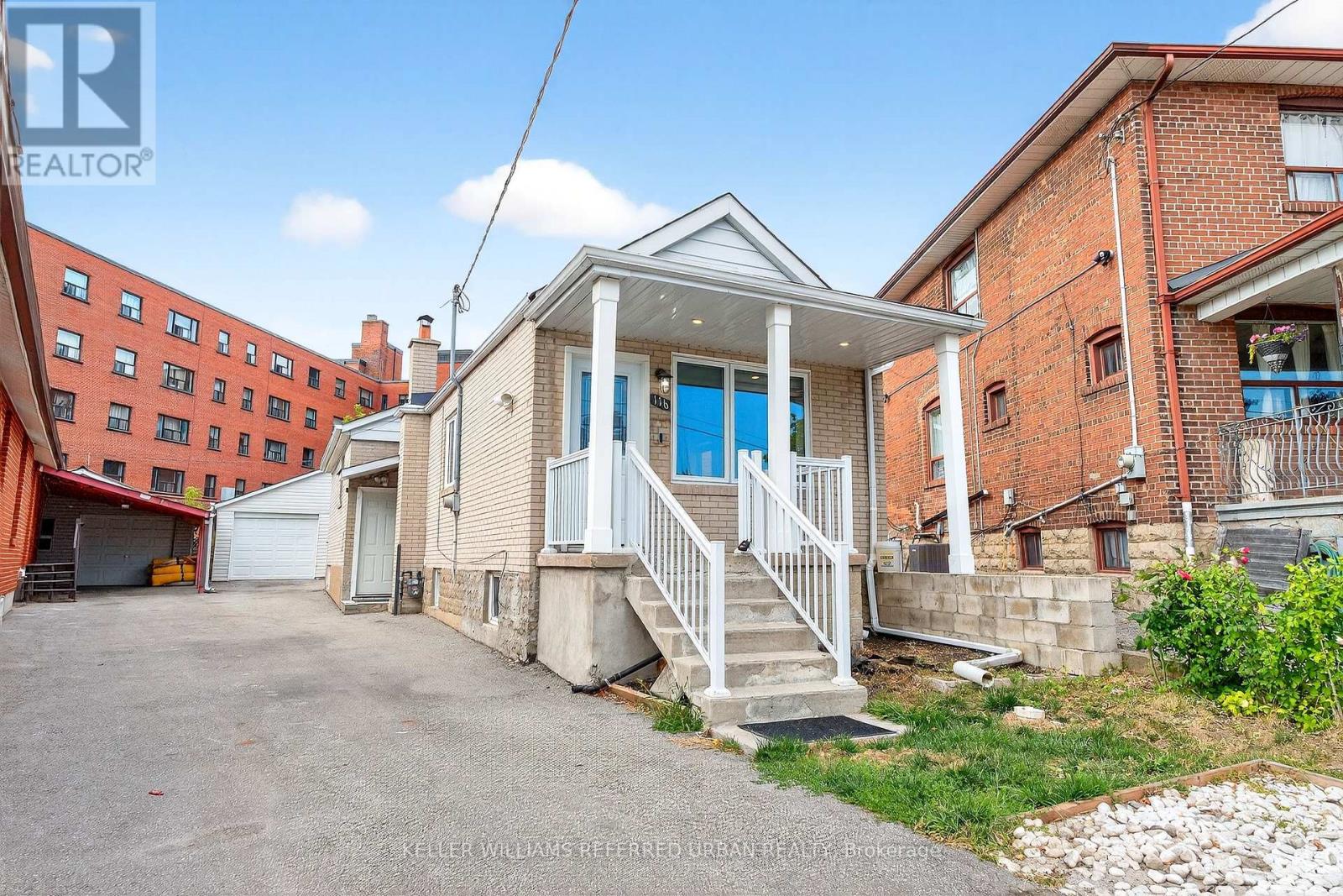 LOWER FRONT - 116 BRANSTONE ROAD, Toronto, Ontario