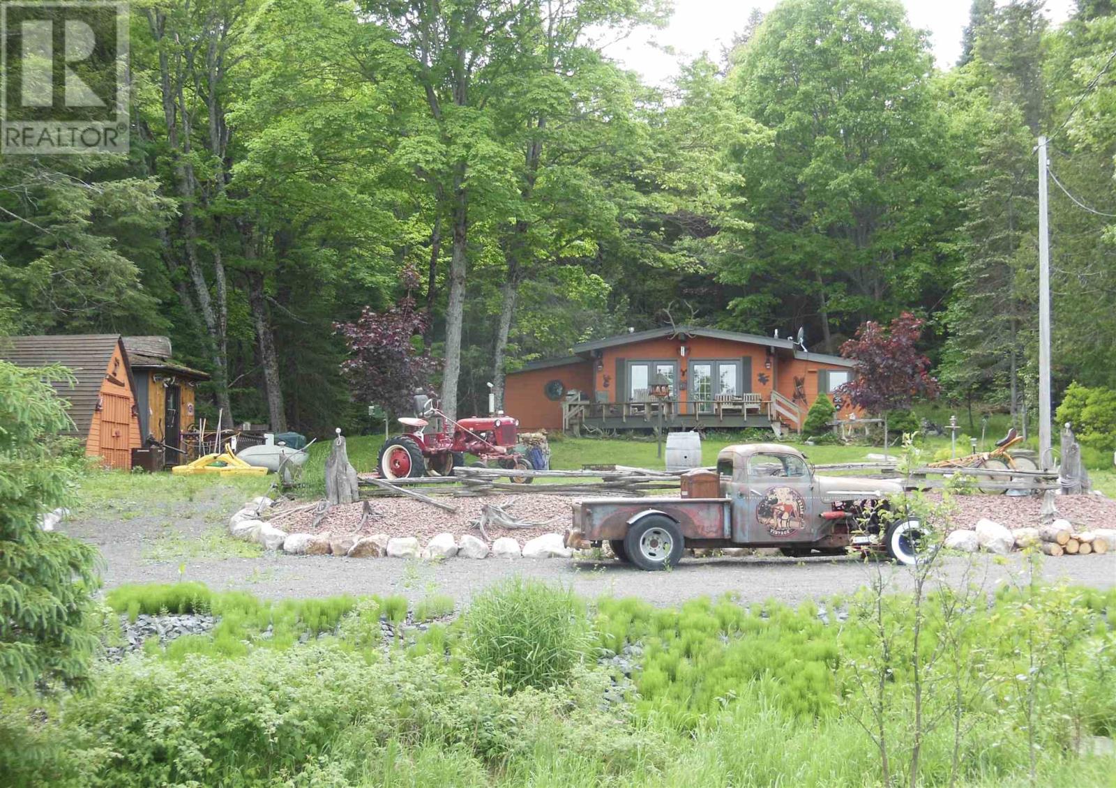 1943 V Line Rd, St. Joseph Island, Ontario  P0R 1J0 - Photo 2 - SM261474