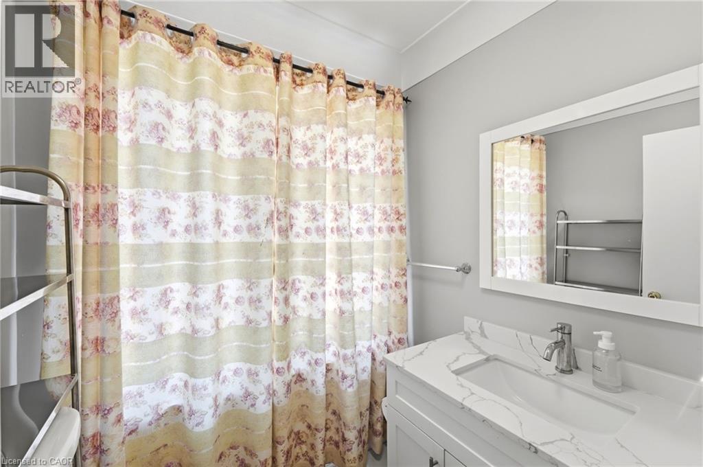 6447 Burdette Drive, Niagara Falls, Ontario  L2E 5H4 - Photo 11 - 40840347