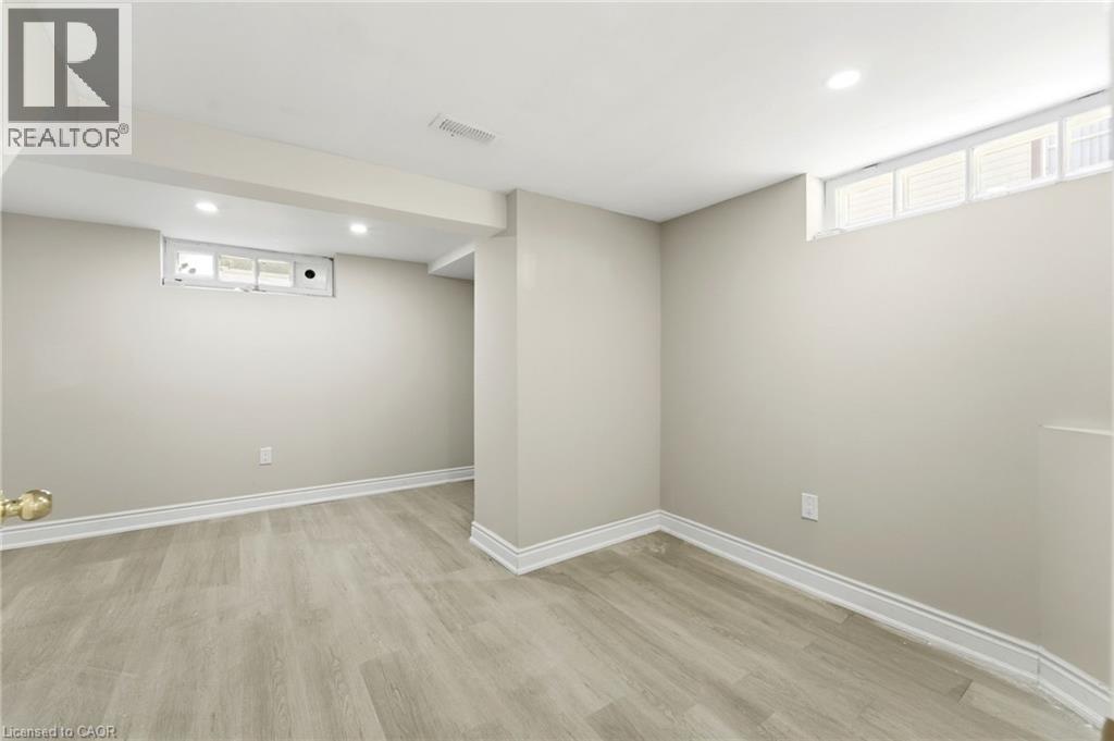 6447 Burdette Drive, Niagara Falls, Ontario  L2E 5H4 - Photo 21 - 40840347