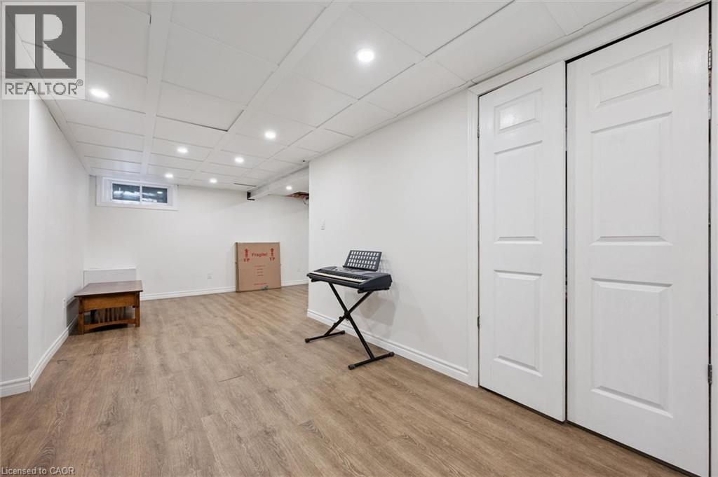 25 Valleyview Drive Unit# 1, Kitchener, Ontario  N2E 1L5 - Photo 31 - 40839731